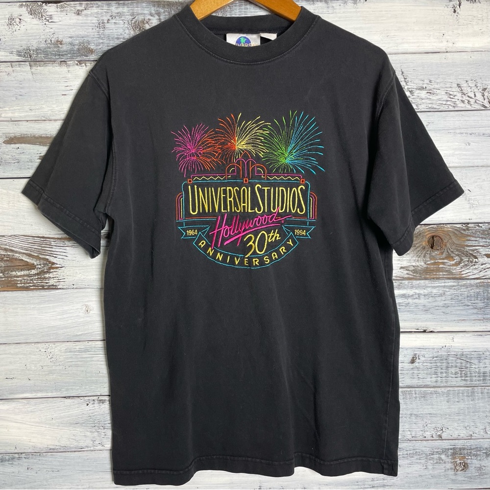 Vintage 94’ Universal Studios Embroidered T Shirt